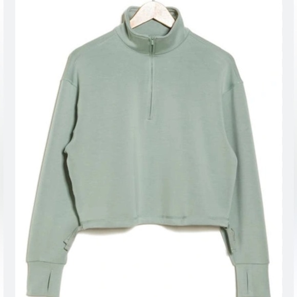 Yogalicious Tops - Yogalicious Softlite Delilah Scuba Half Zip XS